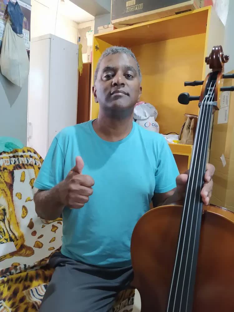 foto de Violoncelo 4/4 Eletrico E Acustico Vintage Prosperar Capa Lx