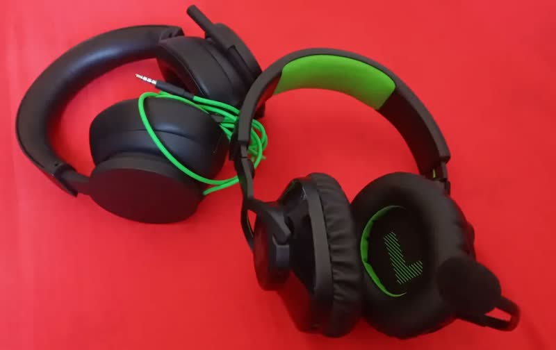 foto de Fone Headset Gamer Sem Fio Quantum 360x Preto Jbl Preto