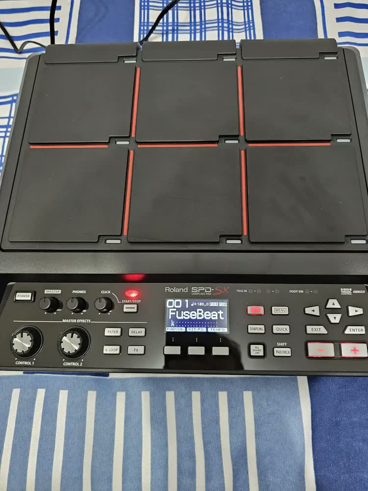 foto de Módulo de percussão e amostragem Roland Spdsx