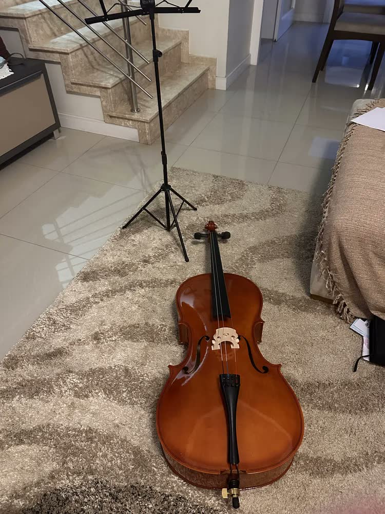 foto de Violoncelo Alan AL-1210 3/4 com Estojo Arco Breu + Estante Partitura
