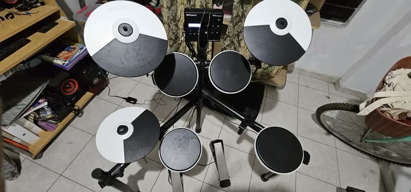 foto de Bateria Eletrônica Compacta Roland Td-02k Td02k