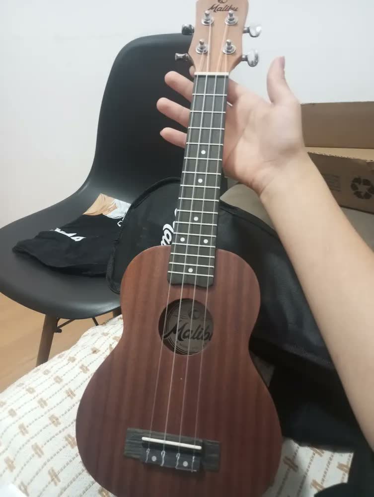 foto de Ukulele Acústico Malibu Soprano Sapele 21s Fosco Natural