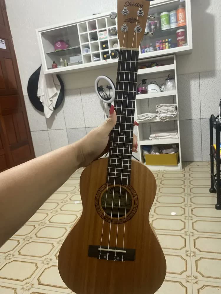 foto de Ukulele Eletroacústico Shelby Concert Marrom Fosco SU-23M