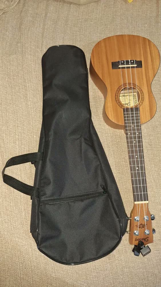 foto de Ukulele Eletroacústico Shelby Concert Marrom Fosco SU-23M