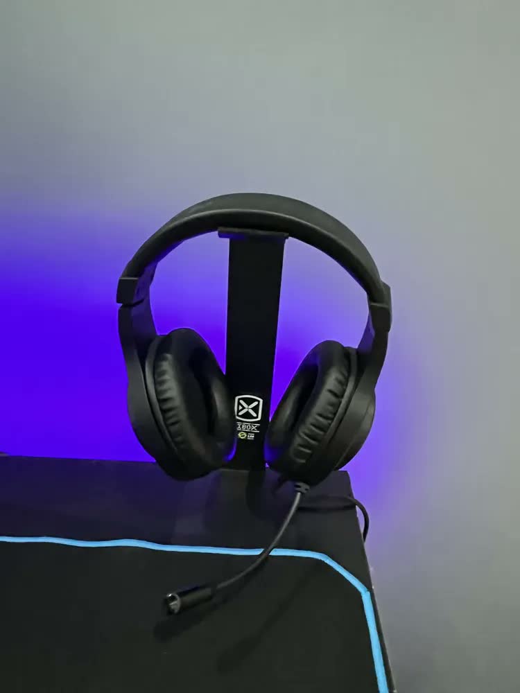 foto de Headset Gamer Redragon H371 Hylas Rgb, 7.1 Usb Black Cor Preto Luz Rgb