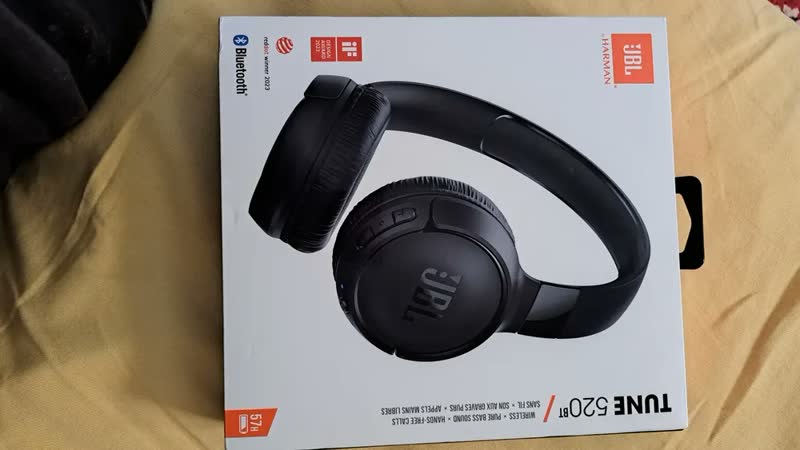 foto de Fone De Ouvido Sem Fio Jbl T520bt Bluetooth 5.0 - Preto Cor Negro