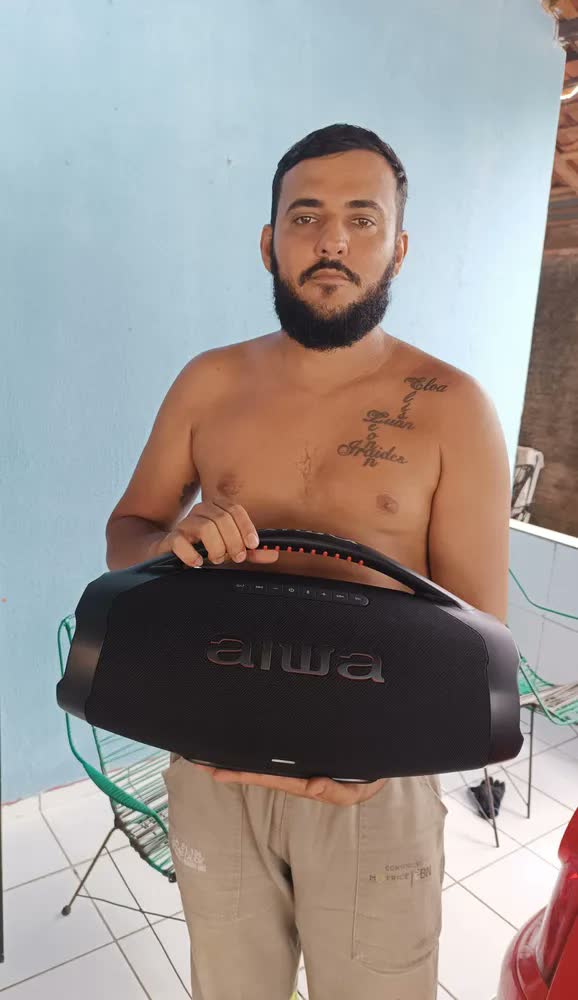 foto de Caixa De Som Boombox Aiwa Aws-bbs-01b 200w Rms Bluetooth Res Cor Preto