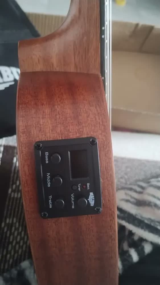 foto de Ukulele Eletrico Malibu Abacaxi 23spe Sapele Concerto C/capa Cor Marrom