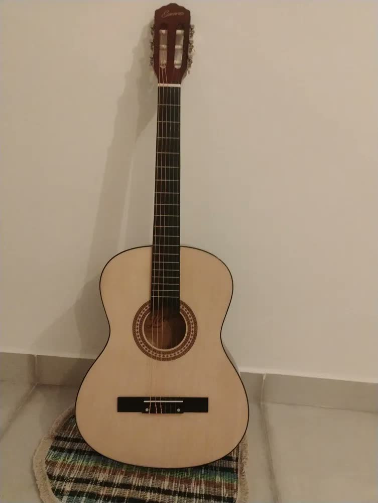 foto de Violão Acústico Sonoros LVT-320A NT 6 Cordas Nylon Clássico Natural