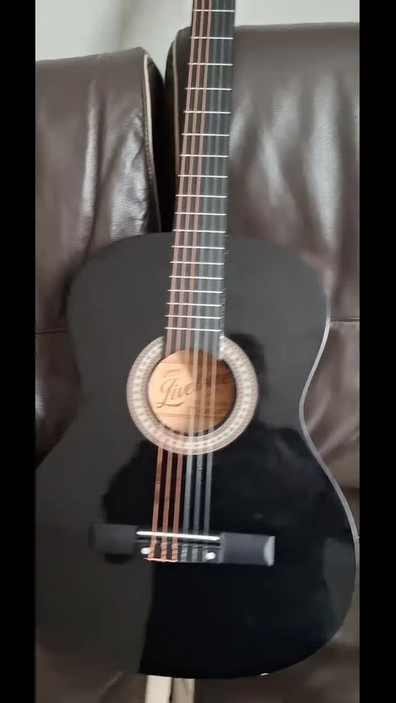 foto de Violão Acústico Sonoros LVT-320A BK 6 Cordas Nylon Preto Iniciante
