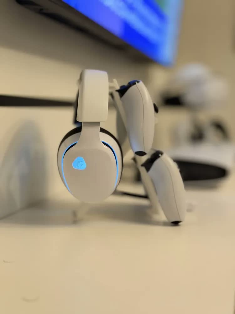 foto de Fone De Ouvido Gamer Headset USB Olafvi Captain 300 Com Fio Branco Microfone Cancelamento De Ruído PS5 PS4 PC Switch