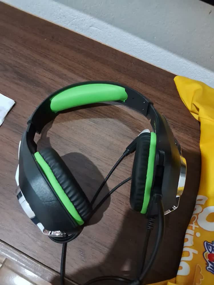 foto de Headset Gamer Compatível Com Ps5, Ps4, Switch, Xbox E Pc, Fone Com Som Surround E Microfone Com Cancelamento De Ruído